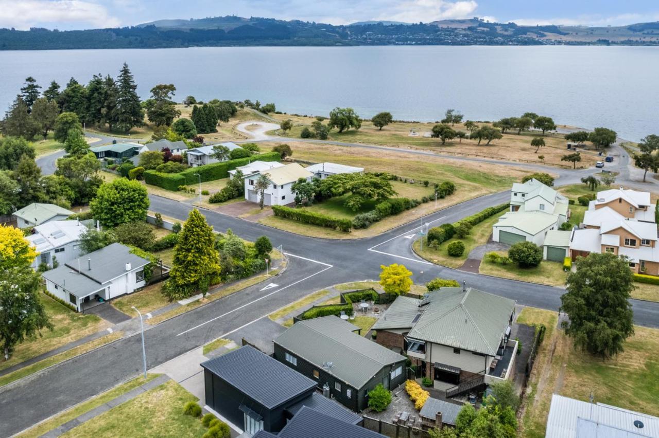 You Little Beauty - Wharewaka Beach Magic Lago Lago Taupo Exterior foto